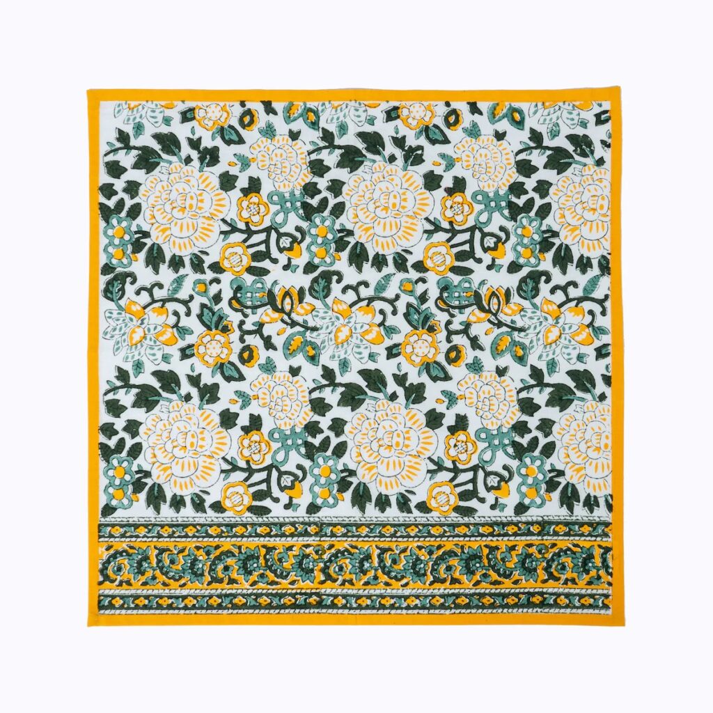 napkins for dining table