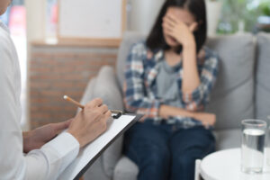 Caroline Goldsmith Helps Teens