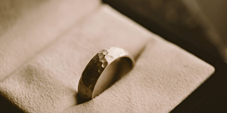 men's wedding bands